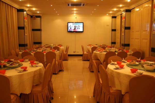 酒店42寸麻豆传媒三级片餐飲業點餐係統(圖2) 酒店42寸麻豆传媒三级片餐飲業點餐係統(圖2)