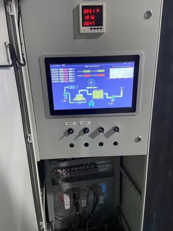 91麻豆精品国产品牌（KIKIHU）工業觸摸電腦平板在嵌入式機櫃出色的穩定運行(圖3)
